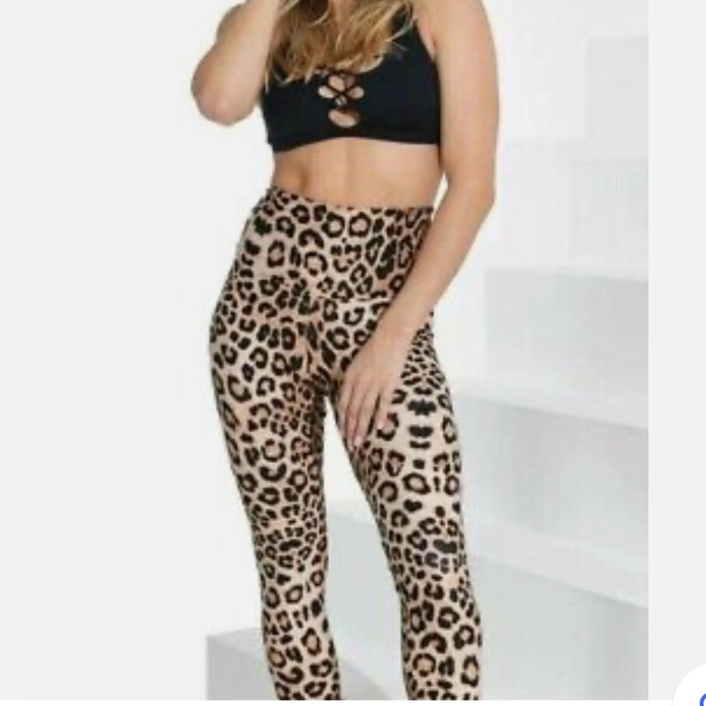 Bootybybrabants leopard wild card legging, perfect condition, OSFM